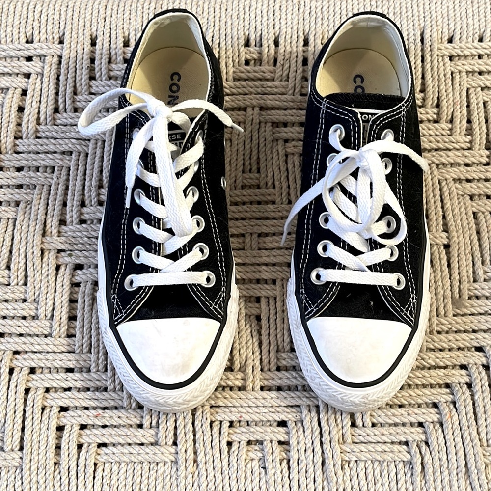 Black Converse All Star Mens size 5, Woman’s size 7